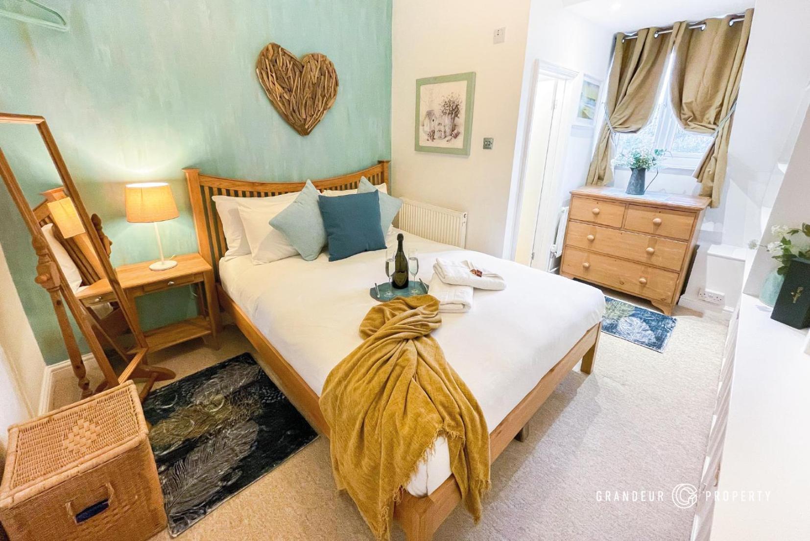 Sky View Suite By Grandeur Property Bournemouth Bagian luar foto